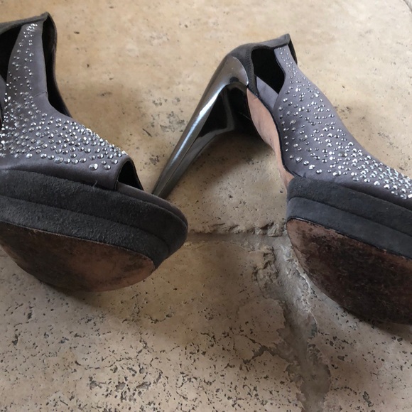 Shoes - Picture 8 of 8